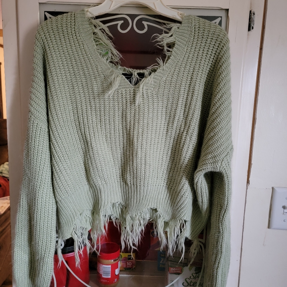 Crop top sweater